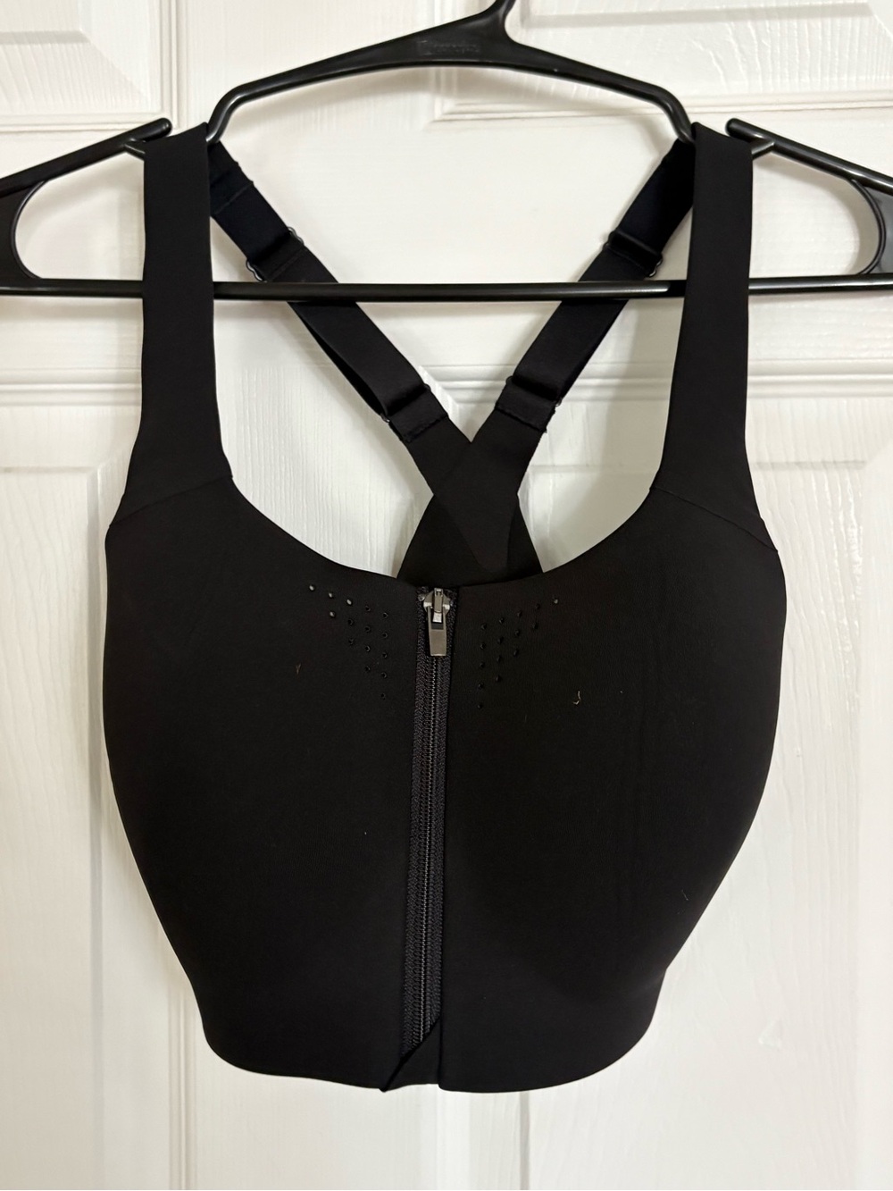 Victoria’s Secret VSX Sports Bra 32DDD Black Front Zip High Impact NWT